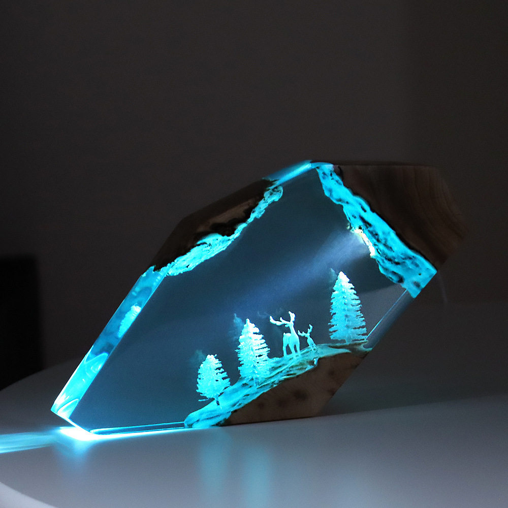 Forest Fairy Deer Desktop Art  - Crafting Resin のレビューと価格