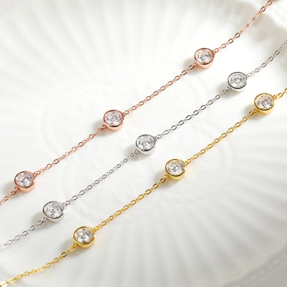 GRA Certified 5mm Moissanite N - Bezels Set Pendant のレビューと価格