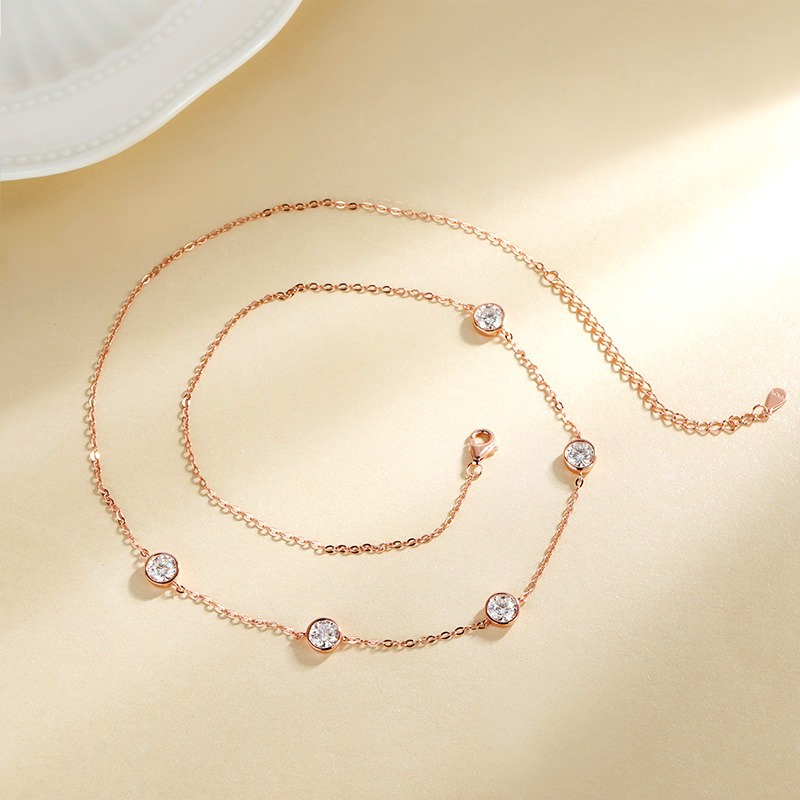 GRA Certified 5mm Moissanite N - Bezels Set Pendant のレビューと価格
